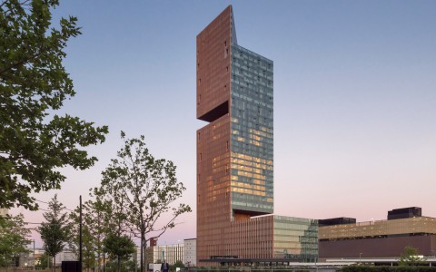 SOM completes double-cantilevered Manhattan Loft Gardens tower ｜SOM完成雙懸臂曼哈頓閣樓花園塔樓