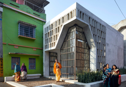 Abin Design Studio creates latticed concrete and glass temple in India｜阿賓設計工作室在印度創建格子混凝土和玻璃廟